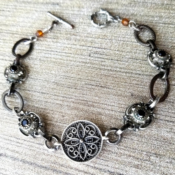 New Vintage Look Bracelet - Picture 3 of 4